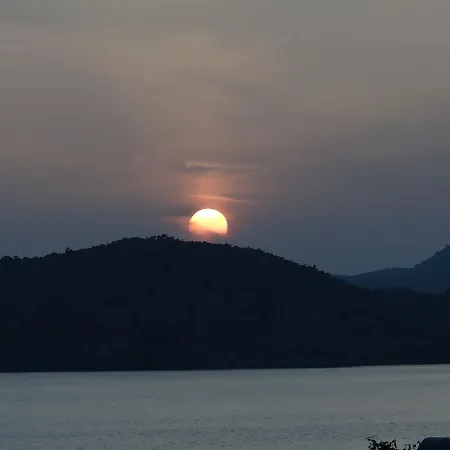 Μοτέλ Mira